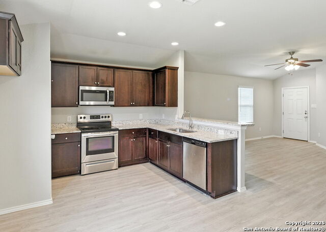 Image 9 of 24 For 737 Peak Place