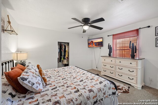 Listing photo id 18 for 1485 Mill W