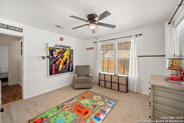 Listing photo id 23 for 1485 Mill W