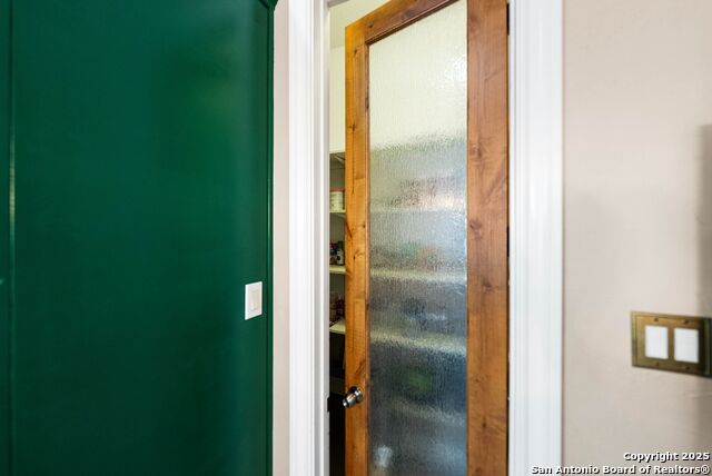 Listing photo id 19 for 2239 Brittany Grace