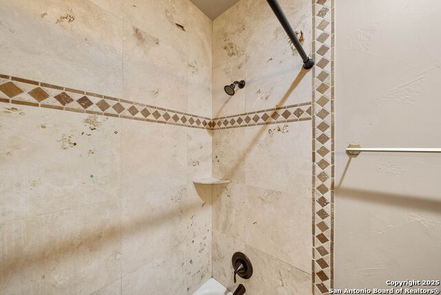 Listing photo id 23 for 2239 Brittany Grace
