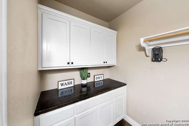 Listing photo id 28 for 2239 Brittany Grace