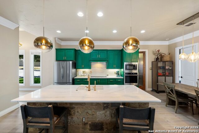 Listing photo id 6 for 2239 Brittany Grace