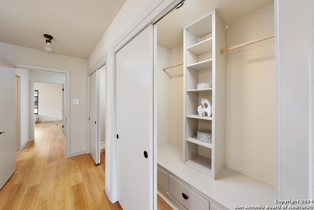 Image 26 of 45 For 423 Rockhill