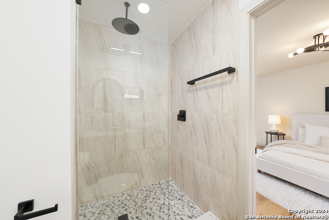 Image 28 of 45 For 423 Rockhill