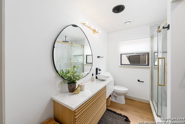 Image 33 of 45 For 423 Rockhill