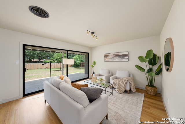 Image 8 of 45 For 423 Rockhill