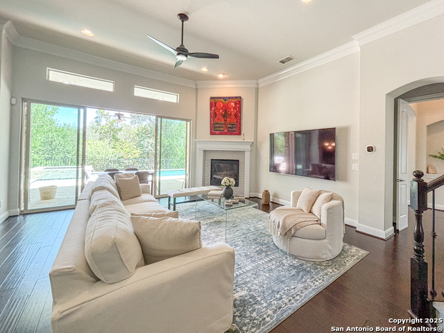 Image 14 of 73 For 17814 Hillsedge