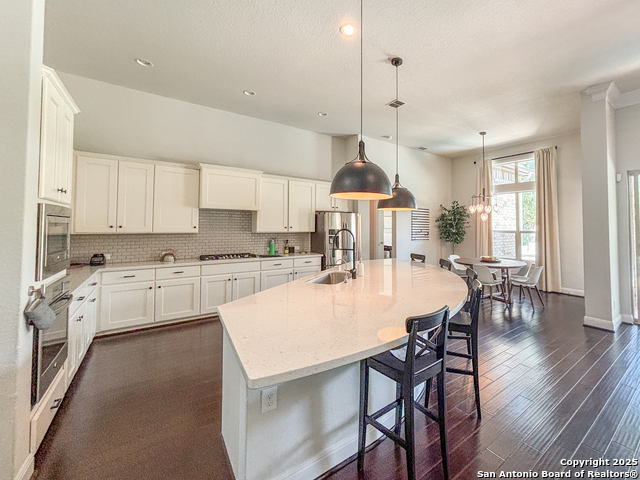 Image 17 of 73 For 17814 Hillsedge