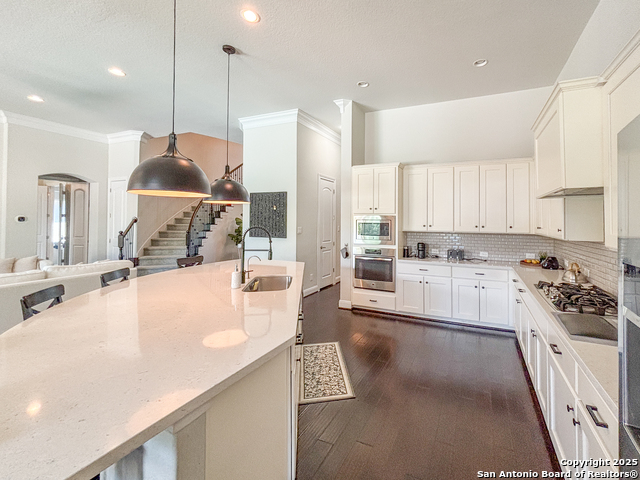 Image 19 of 73 For 17814 Hillsedge