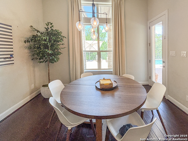 Image 22 of 73 For 17814 Hillsedge