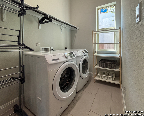 Image 24 of 73 For 17814 Hillsedge