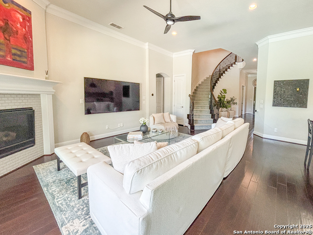 Image 31 of 73 For 17814 Hillsedge