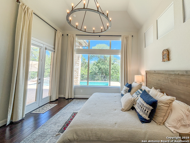 Image 36 of 73 For 17814 Hillsedge