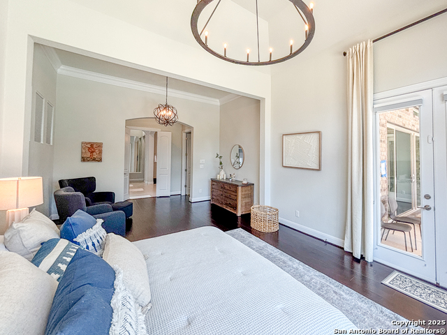 Image 37 of 73 For 17814 Hillsedge