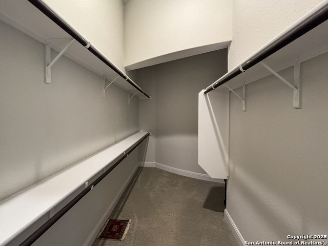 Image 41 of 73 For 17814 Hillsedge