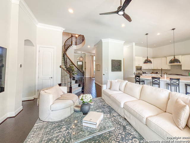 Image 43 of 73 For 17814 Hillsedge