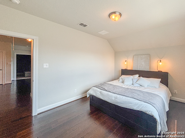 Image 57 of 73 For 17814 Hillsedge