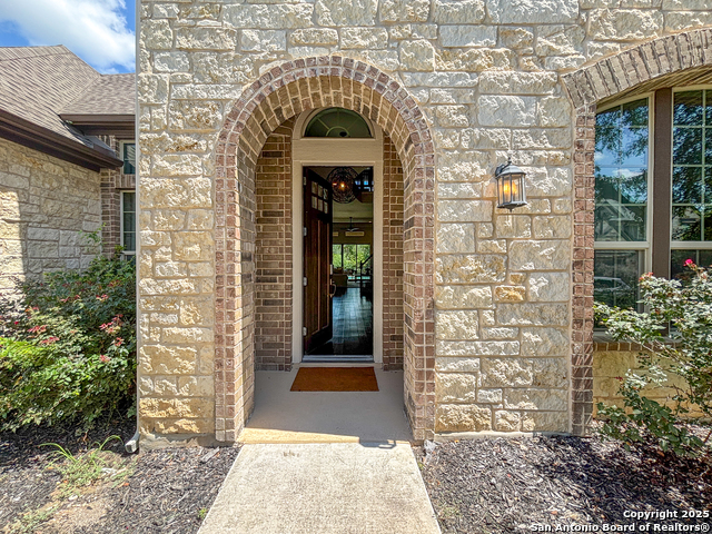 Image 6 of 73 For 17814 Hillsedge