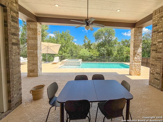 Image 62 of 73 For 17814 Hillsedge