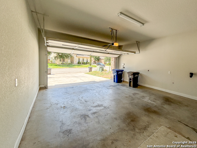 Image 68 of 73 For 17814 Hillsedge