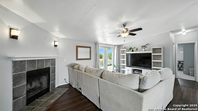 Image 18 of 49 For 240 Broward  