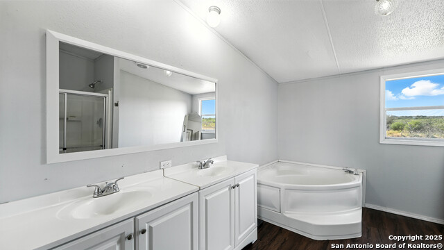 Image 33 of 49 For 240 Broward  