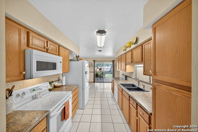 Image 11 of 27 For 82 Pulliam  