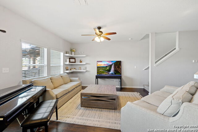 Listing photo id 4 for 27134 Villa Toscana