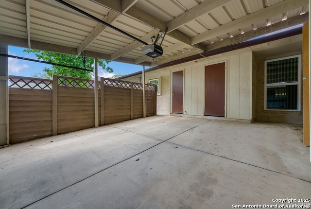 Image 18 of 20 For 709 Meadow Arbor