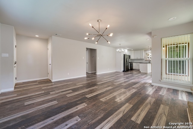 Image 3 of 20 For 709 Meadow Arbor