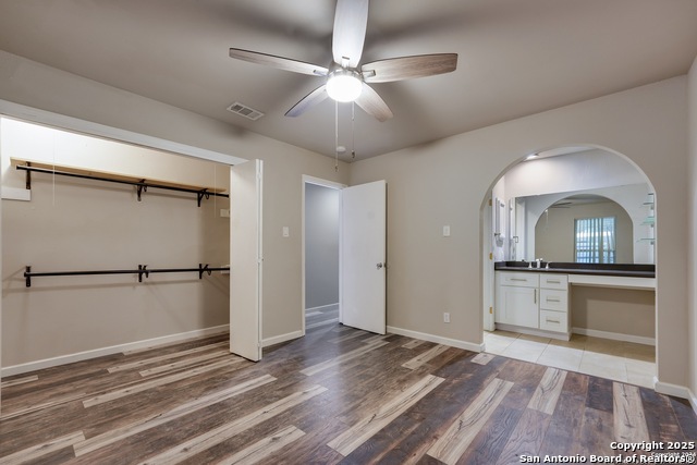 Image 8 of 20 For 709 Meadow Arbor