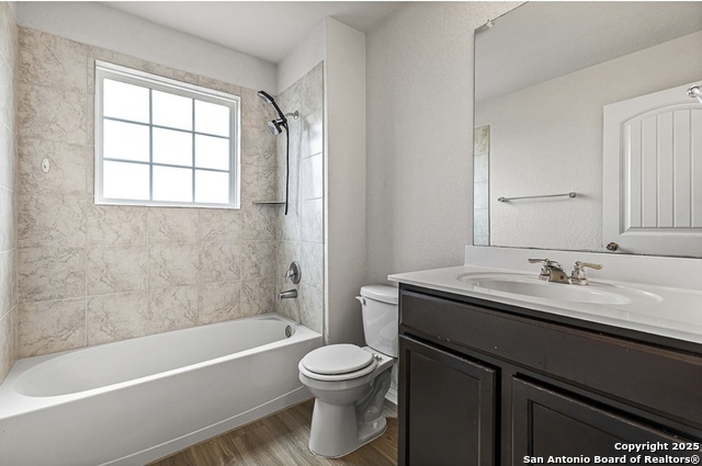 Image 18 of 32 For 13340 Hackney Pony