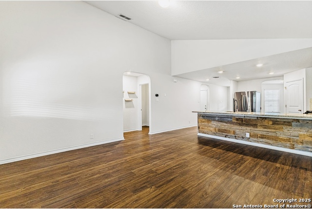 Image 8 of 32 For 13340 Hackney Pony