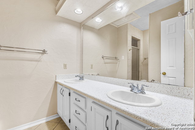 Image 14 of 22 For 14745 Babcock Rd  274