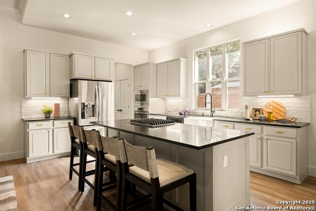 Listing photo id 9 for 28399 Willis Ranch