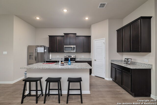 Image 12 of 27 For 7043 Diamond Valley