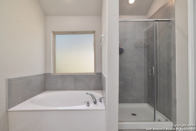 Image 19 of 27 For 7043 Diamond Valley