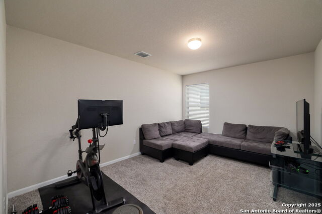 Image 4 of 27 For 7043 Diamond Valley