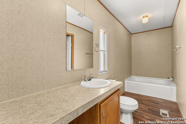 Image 13 of 24 For 646 Old Colony