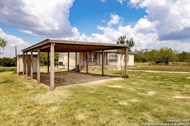 Image 3 of 24 For 646 Old Colony