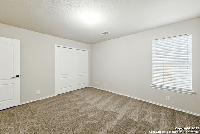 Listing photo id 31 for 506 Leafy Ridge