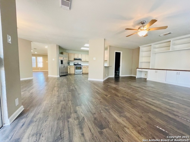 Image 7 of 17 For 6346 Regency Ln