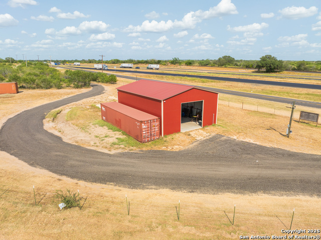 Image 15 of 26 For 14951 Ih 35 N