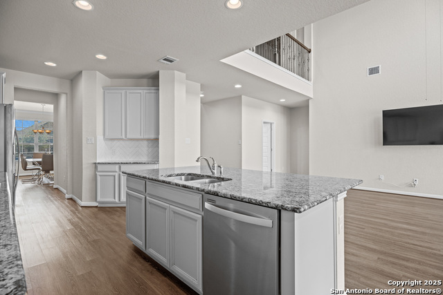 Image 14 of 41 For 12835 Tibetta