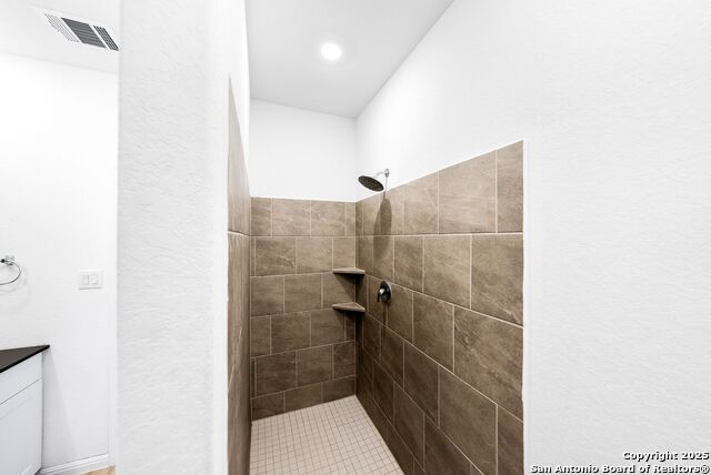 Listing photo id 16 for 31920 Native Sun