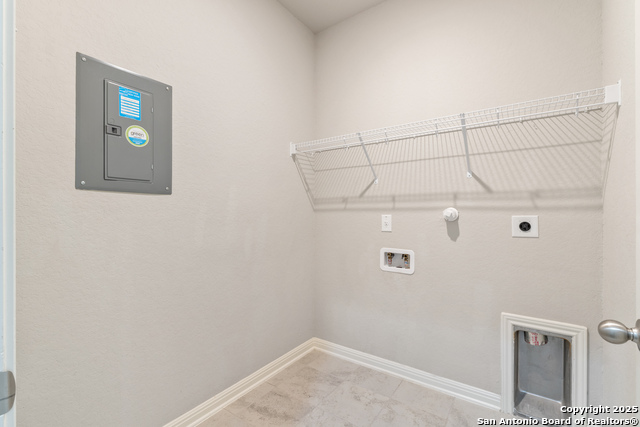 Listing photo id 18 for 13031 Maridell Park