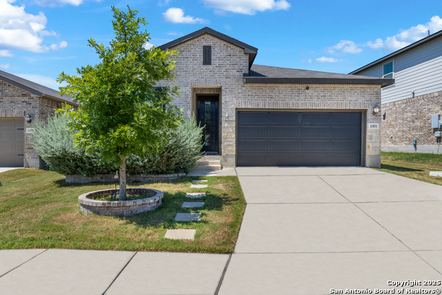 Listing photo id 31 for 13031 Maridell Park