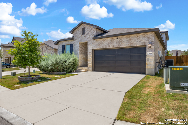 Listing photo id 32 for 13031 Maridell Park