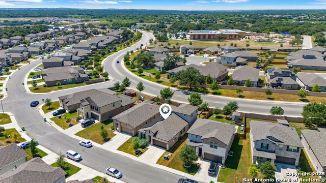 Listing photo id 36 for 13031 Maridell Park